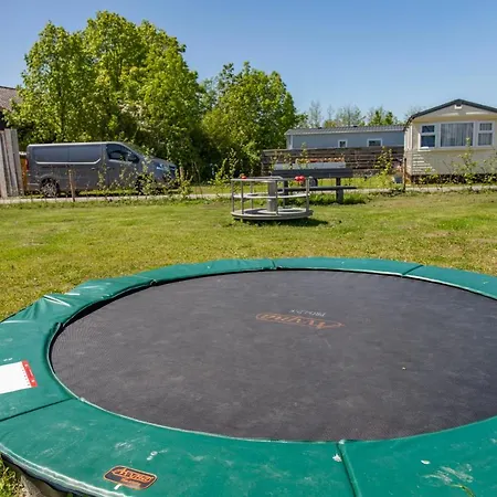 度假居 71 Op Recreatiepark De Wielen *