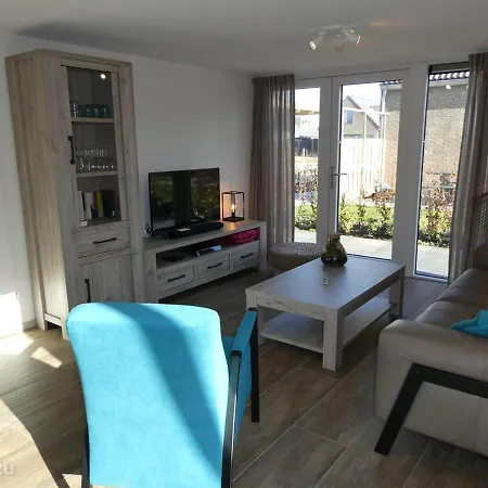 71 Op Recreatiepark De Wielen بيت للعطل