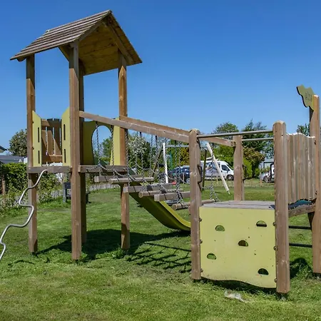 71 Op Recreatiepark De Wielen *