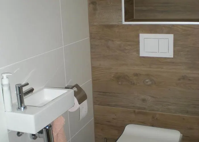 71 Op Recreatiepark De Wielen *