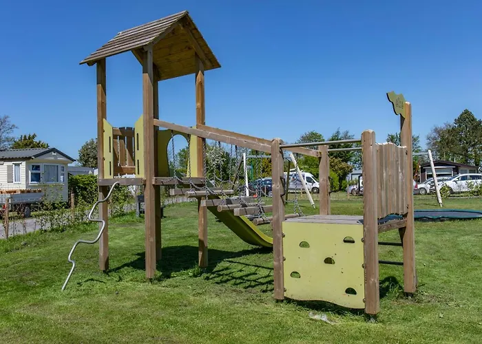 71 Op Recreatiepark De Wielen *