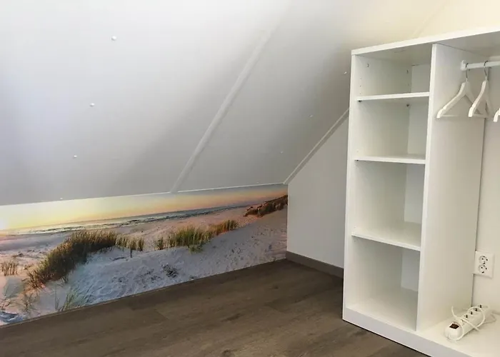 71 Op Recreatiepark De Wielen * Sint Maarten